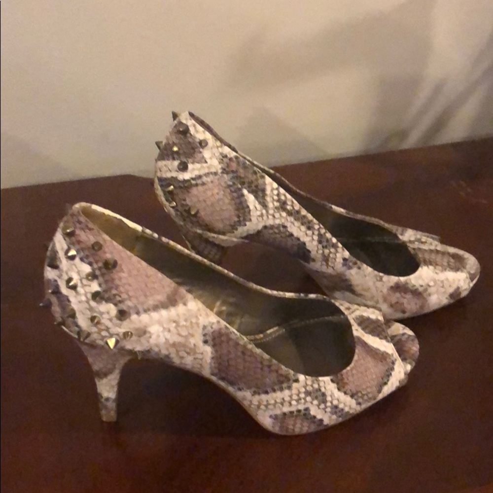 Fergalicious Grudge Neutral Snakeskine heels